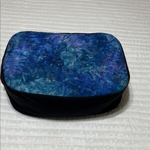 🦋🙏🏽Meditation/Prayer cushion in turquoise, blues & black